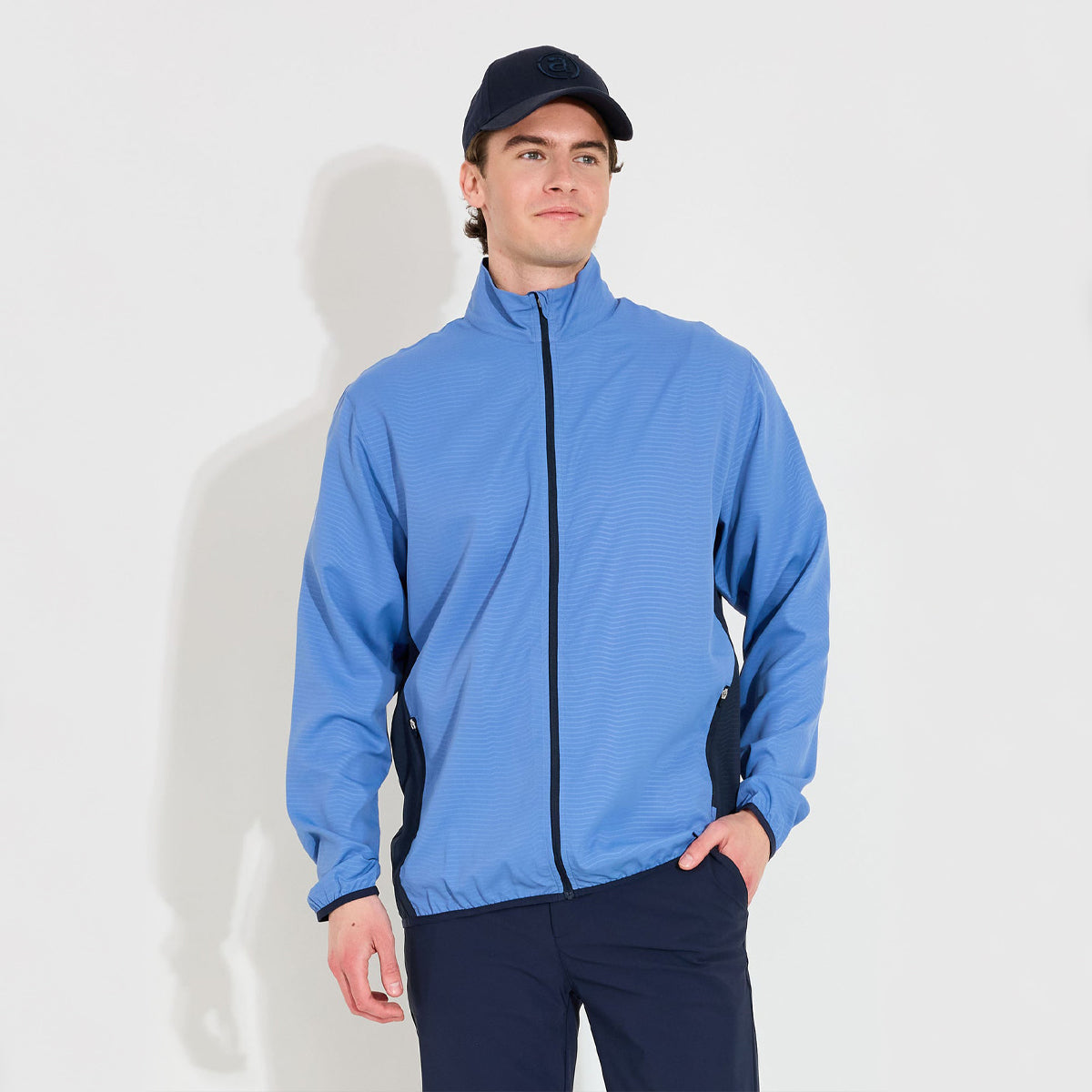 Abacus Lanark Classic vindjakke til herre med Windstopper-materiale, sort farve og fuld frontlynlås.