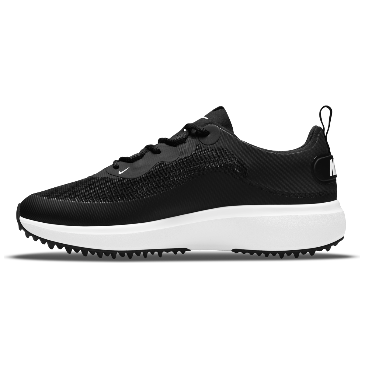 Nike Ace Summerlite Dame women's shoe in black and white with breathable mesh and lightweight design.