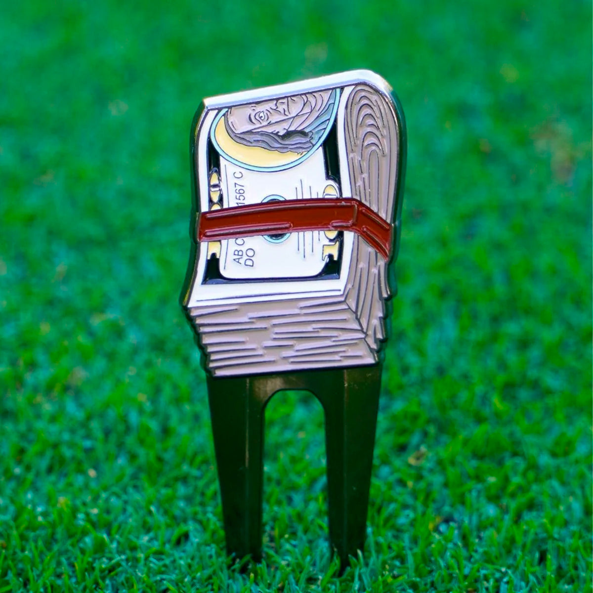 Skins Golf Pitchfork