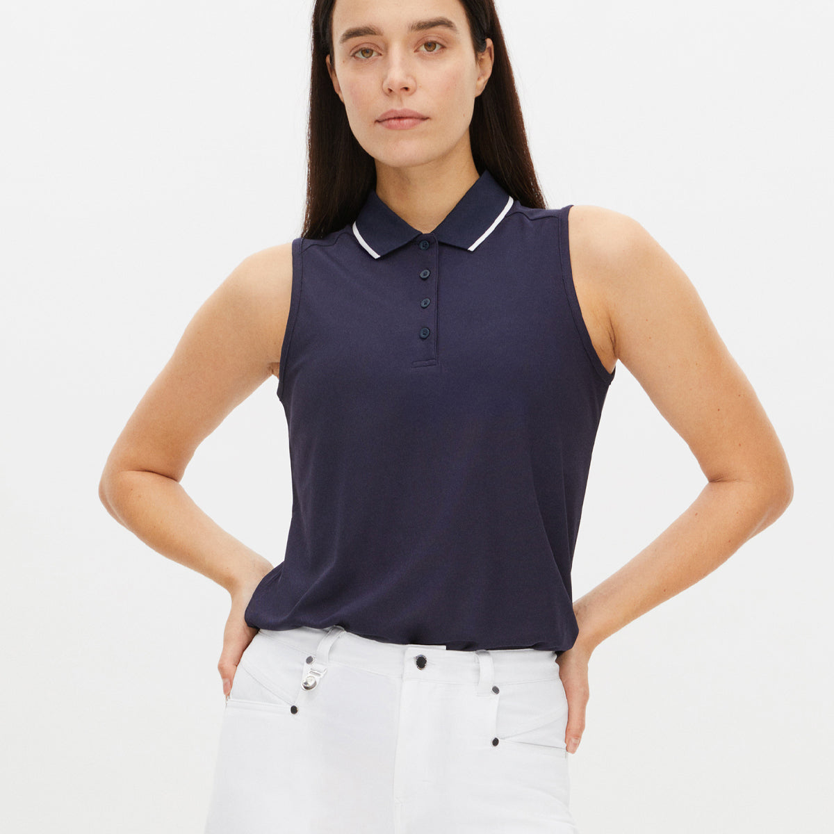 Röhnisch Miriam SL polo for women, featuring a classic design in a soft fabric, perfect for casual or athletic wear.