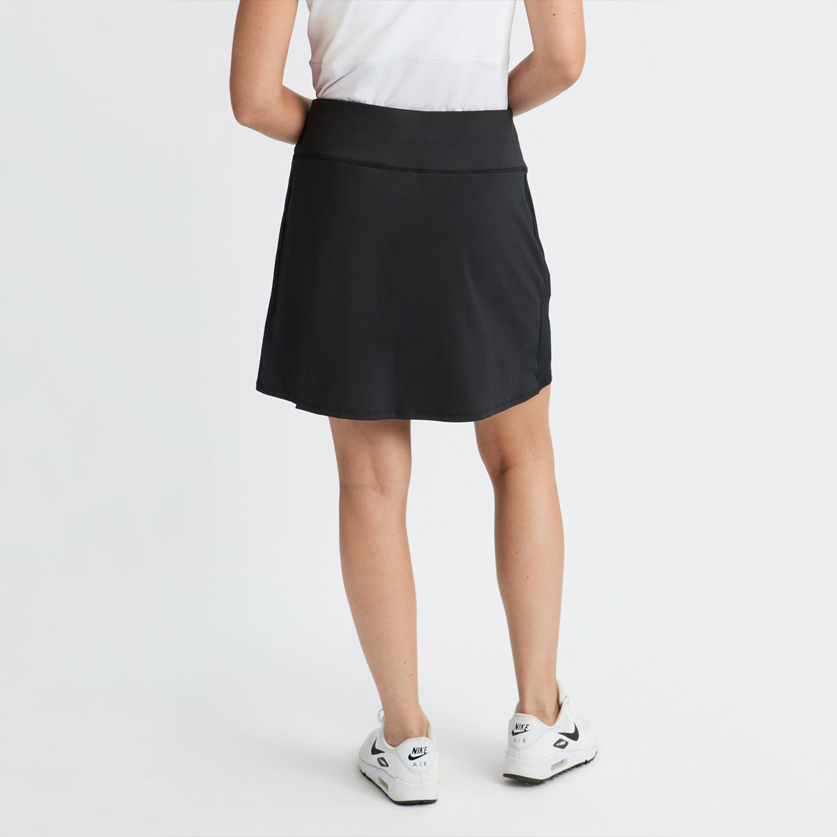Röhnisch Nicky skort for women featuring a stylish design and comfortable shorts for active wear and casual outings.