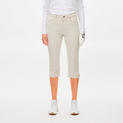Röhnisch women's Chie Comfort capri pants in a stylish design, showcasing a comfortable fit and breathable fabric.