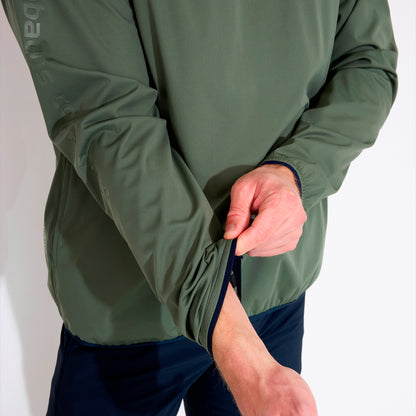 Abacus Bounce vandtæt herrehoodie i regntøj med vandtæt materiale og justerbar hætte.